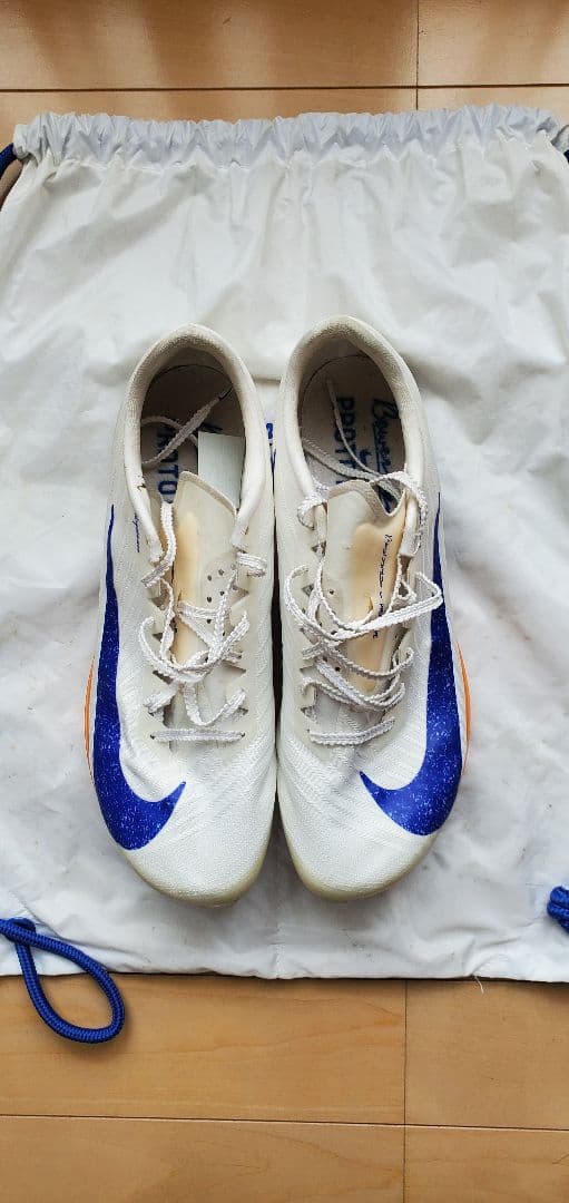 Nike スパイクシューズ ホワイト/ブルー/オレンジ