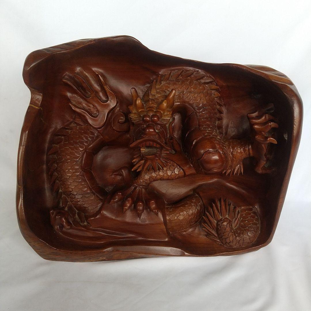 木彫　龍　ドラゴン　高さ約30cm　横幅約39cm　ヒビあり