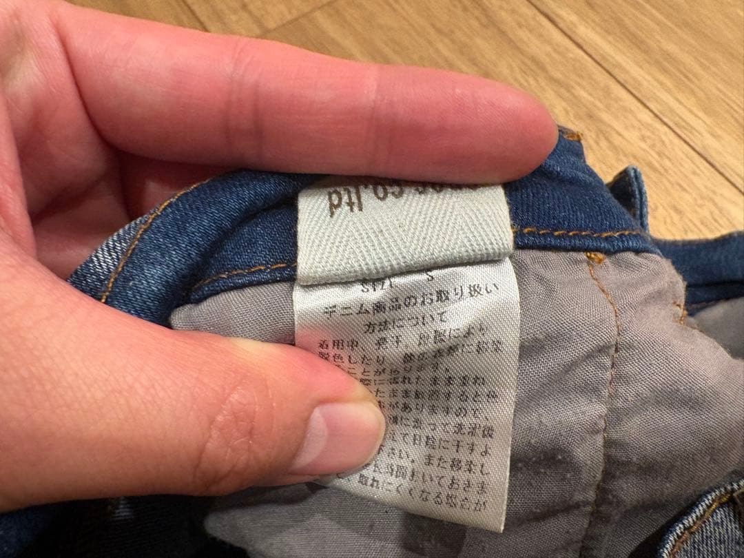 d.i.a デニムショートパンツ スタッズ付き Sサイズ