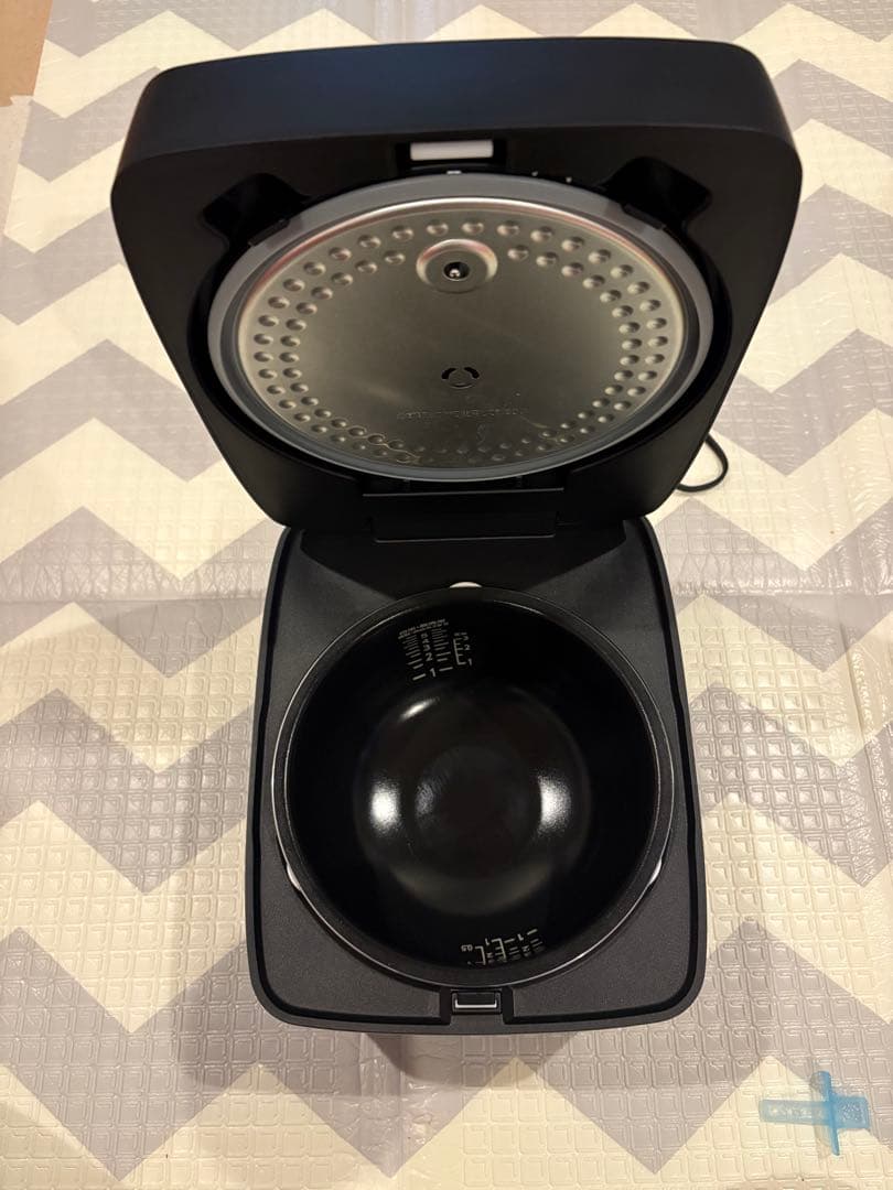 ほぼ新品！！TWINBIRD IH炊飯器 YDRM-EE55B 5.5合