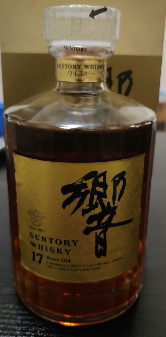 響 17年 ゴールドラベル 750ml