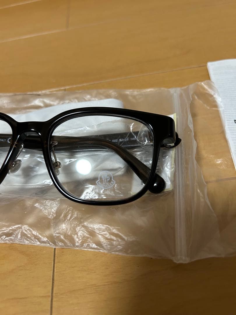 L*n様 MONCLER ブラック ラウンド型 サングラス