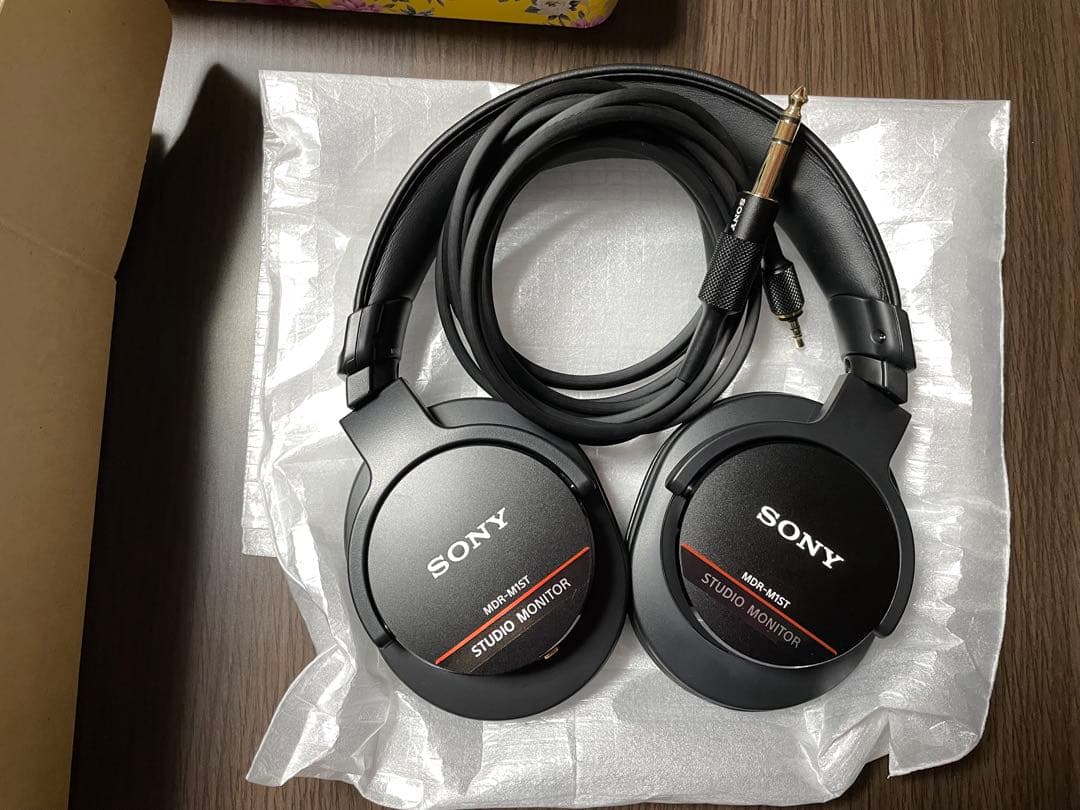 SONYヘッドホン　MDR -M1ST