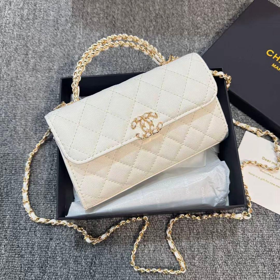 VIP限定 ノベルティ チェーンショルダーバッグ ホワイト