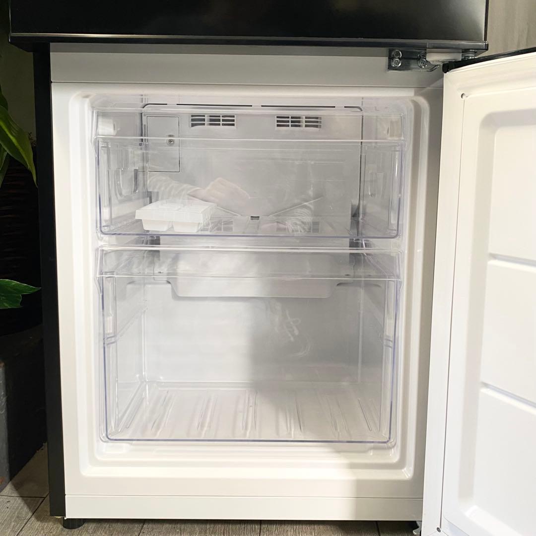 シンプルなブラックがカッコいい！今、品薄ニトリ！2ドア冷凍冷蔵庫140L