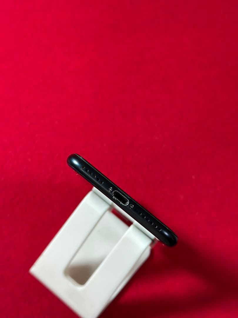 【4377】iPhone SE3第3世代ミッドナイト 64GB simフリー