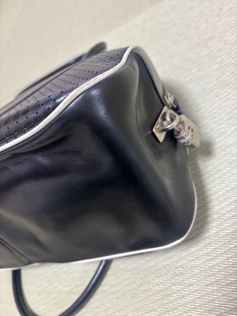 ☆専用☆PRADAプラダボーリングバッグレザーハンドバッグパンチング加工黒