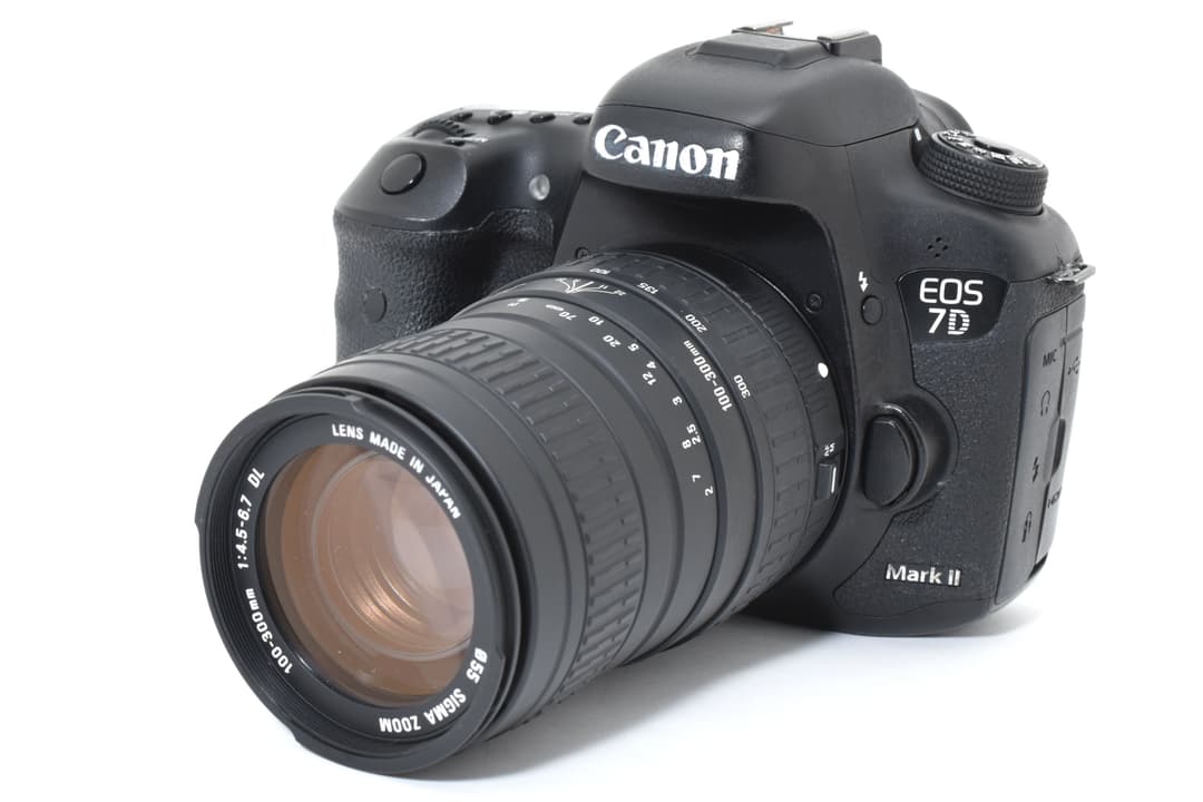 Canon EOS 7D Mark II + シグマ 100-300mm