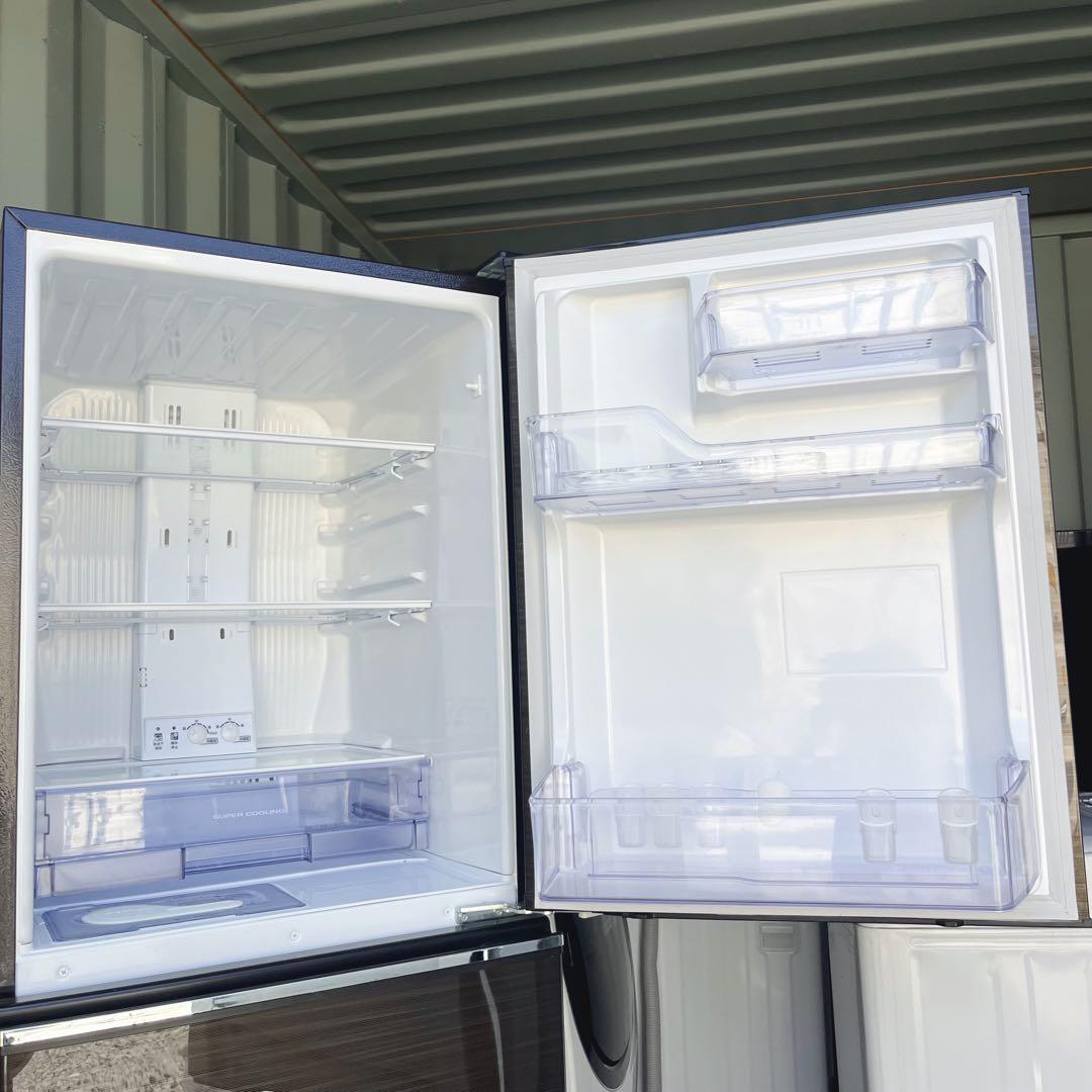 217 取付無料！三菱木目調自動製氷機付きおしゃれインテリア272L3ドア冷蔵庫