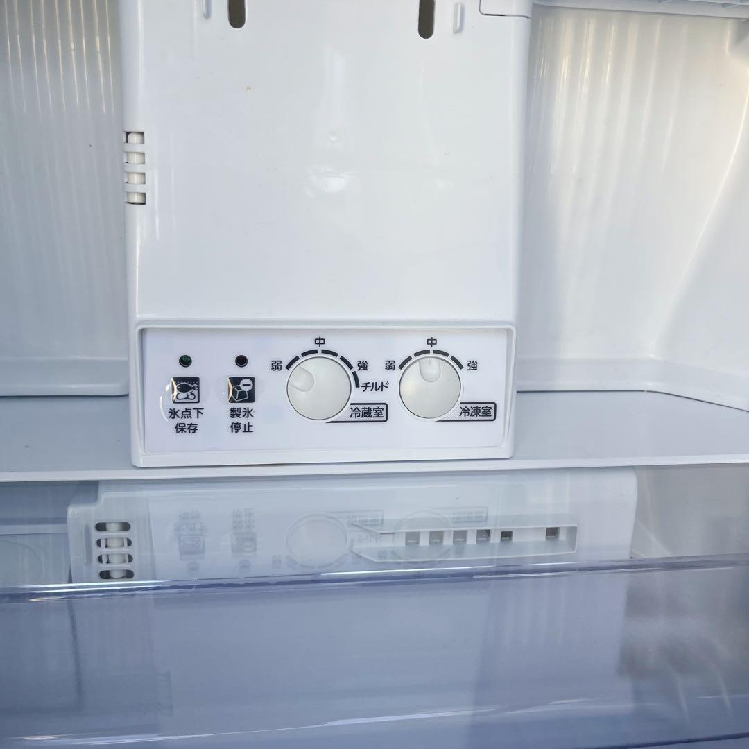 217 取付無料！三菱木目調自動製氷機付きおしゃれインテリア272L3ドア冷蔵庫