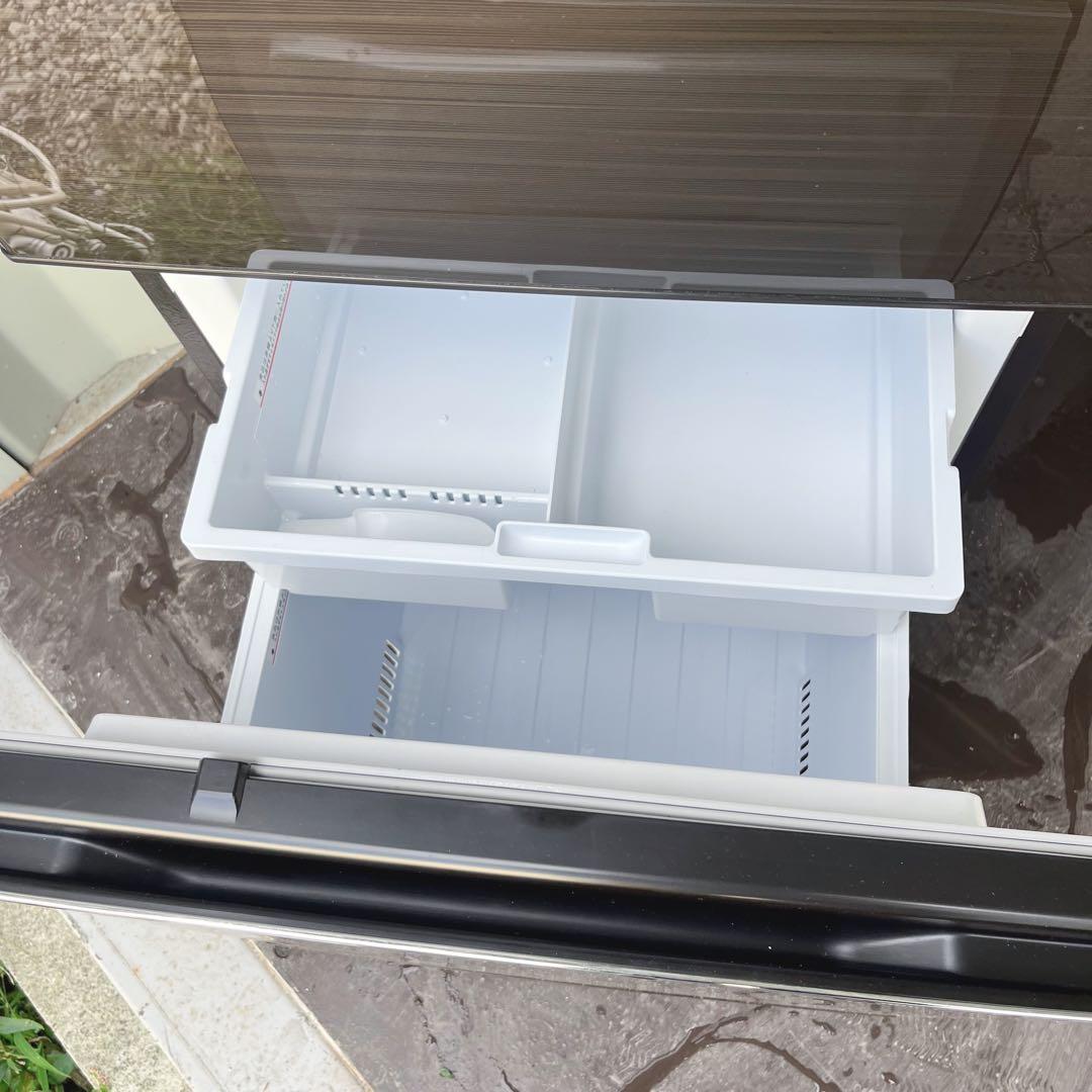 217 取付無料！三菱木目調自動製氷機付きおしゃれインテリア272L3ドア冷蔵庫