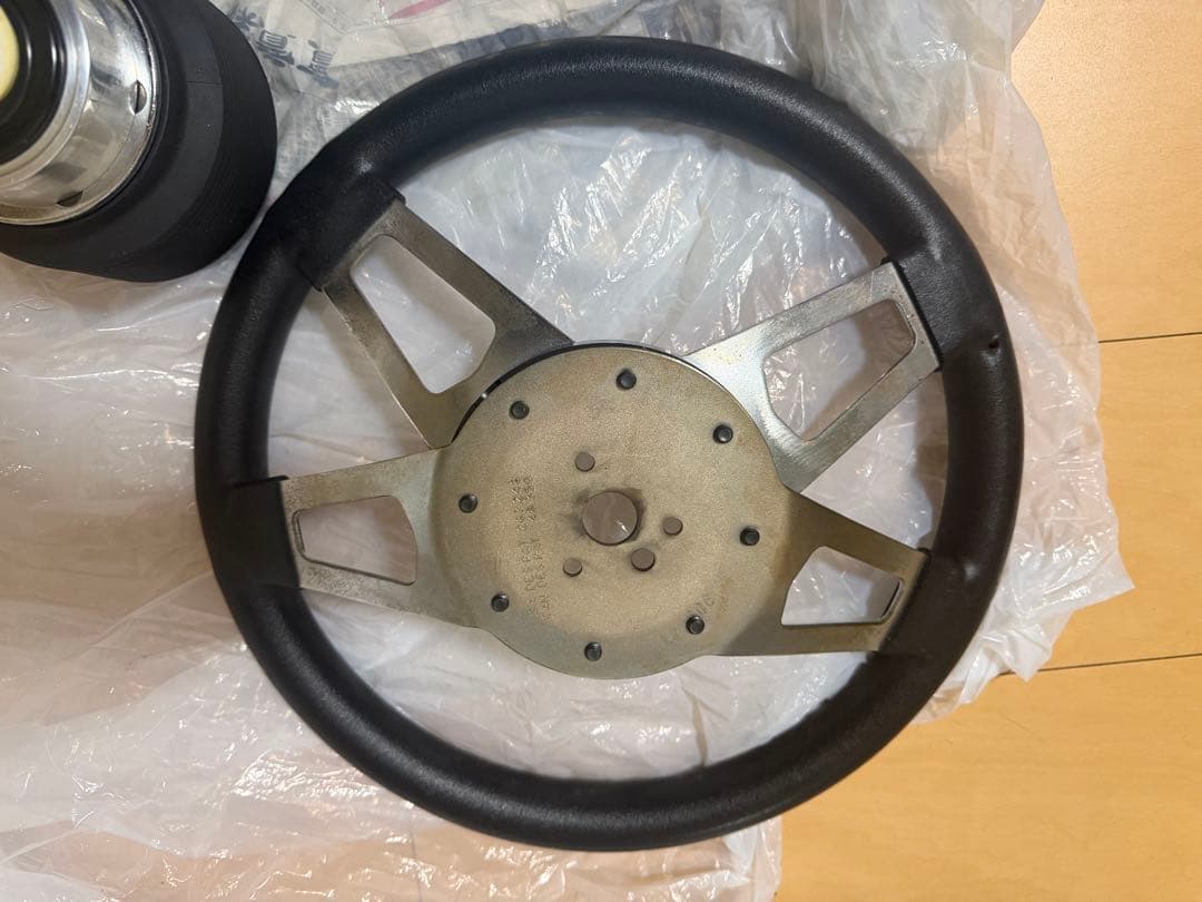 GM系 ビレット風 4スポーク ステアリング ボス/ホーンボタン付き【適合不明】