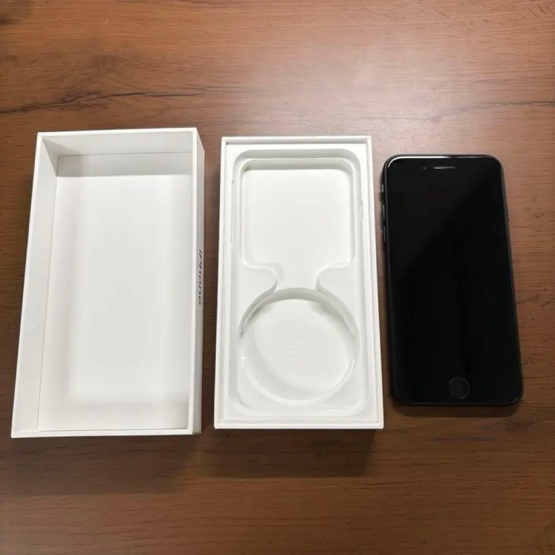 Apple iPhone SE (第2世代) ブラック