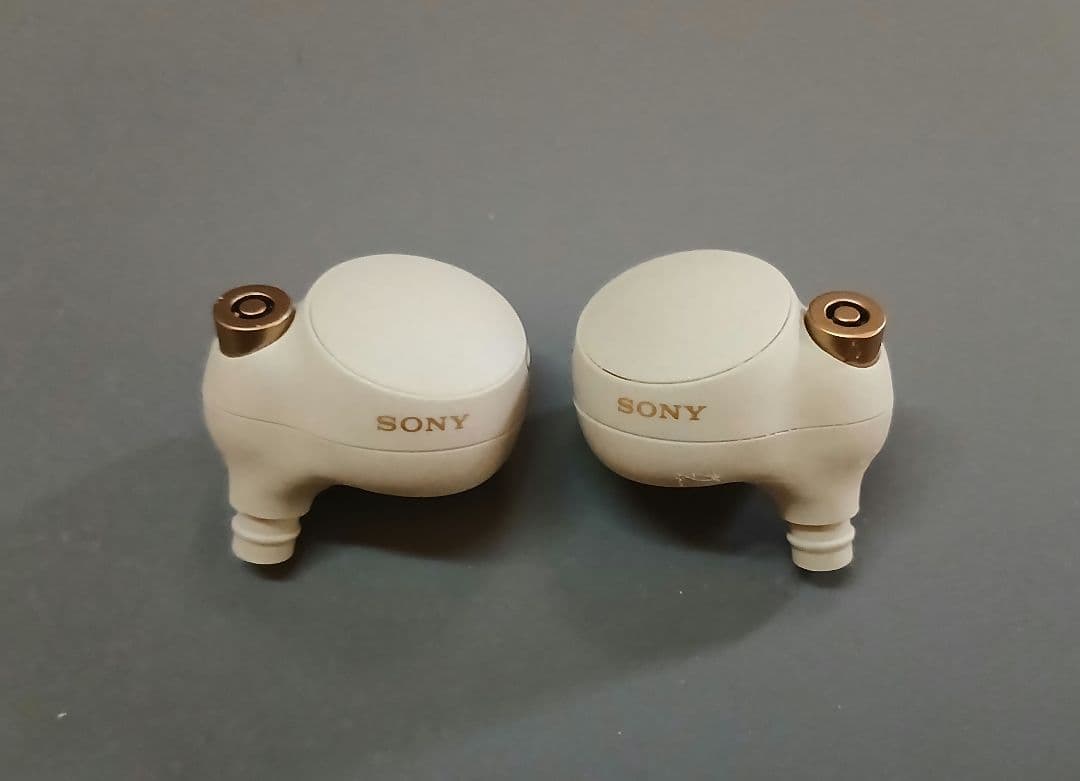 SONY　WF-1000XM4　ワイヤレス　ノイズキャンセリング　イヤホン　➀