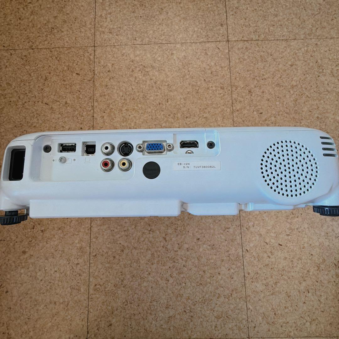 【良品】EPSON プロジェクター EB-X24 ランプ使用少なめ リモコン付