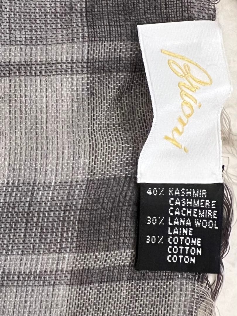 ブリオーニ　チェック柄ストール