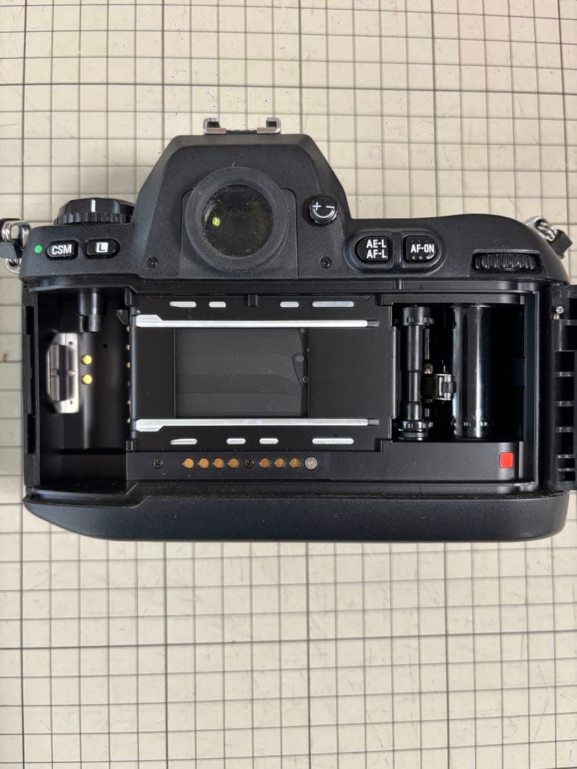 Nikon F100一眼レフカメラ