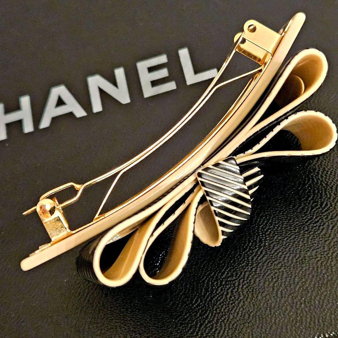 【三越購入】アレクサンドルドゥパリ　リボンバレッタ　新品　黒×ベージュ