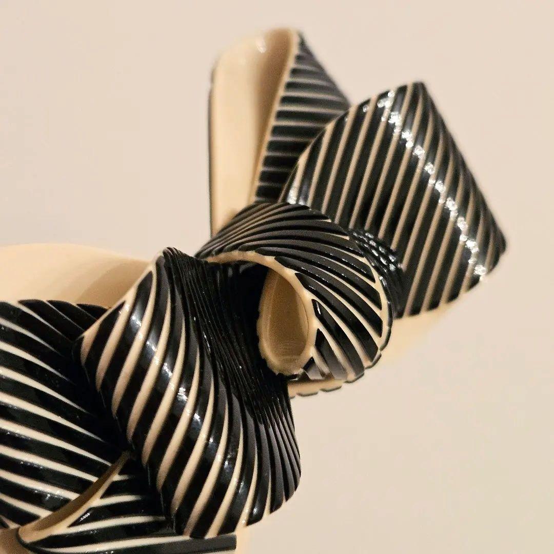 【三越購入】アレクサンドルドゥパリ　リボンバレッタ　新品　黒×ベージュ