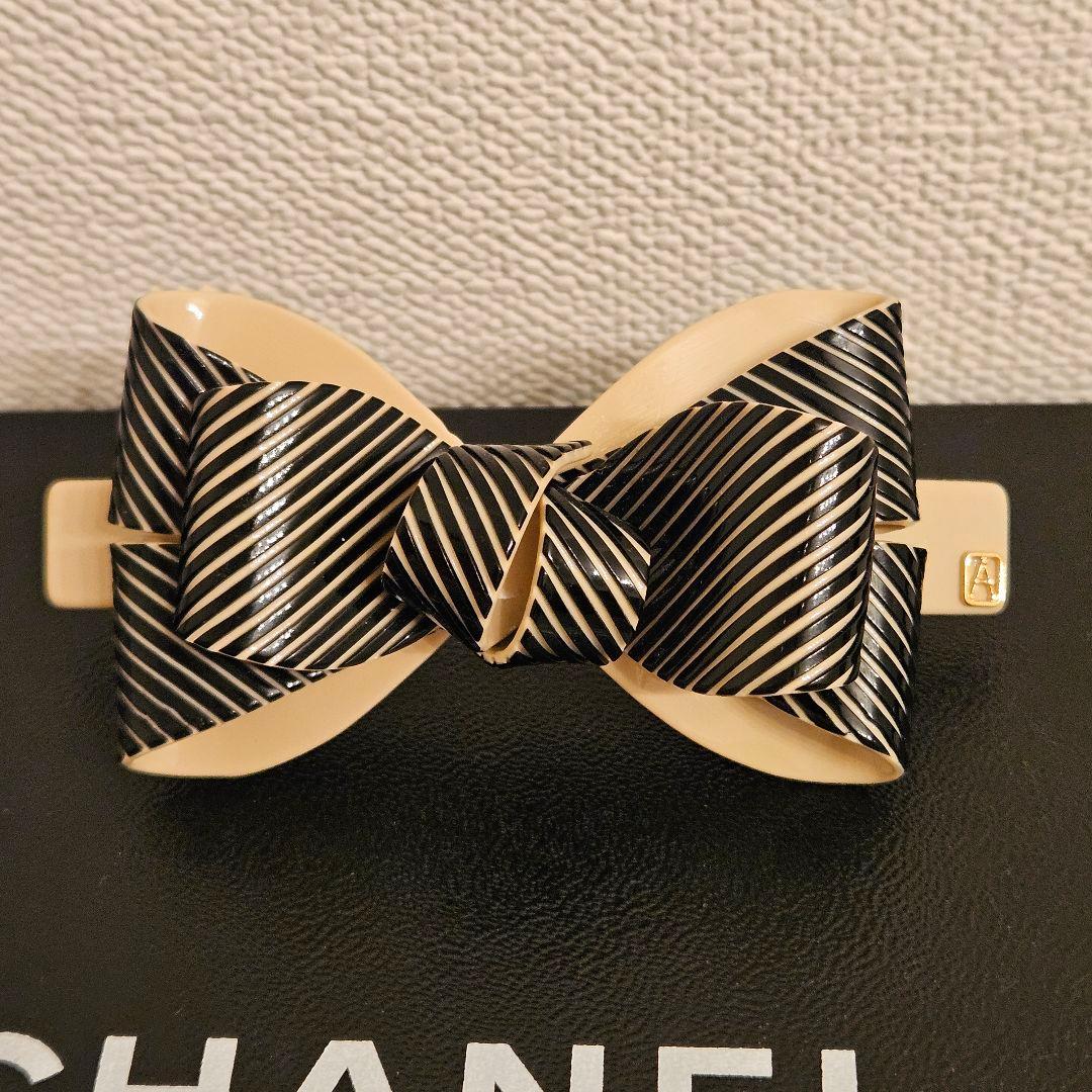 【三越購入】アレクサンドルドゥパリ　リボンバレッタ　新品　黒×ベージュ