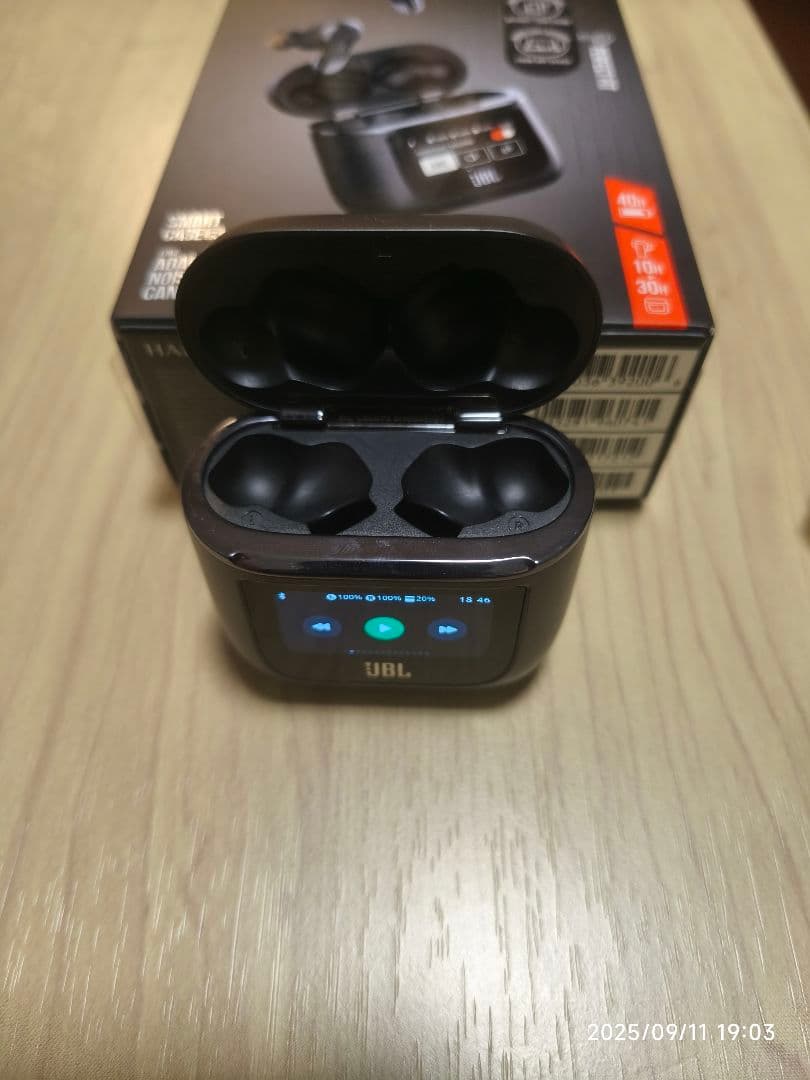 JBL Tour Pro 2 イヤフォン本体　美品