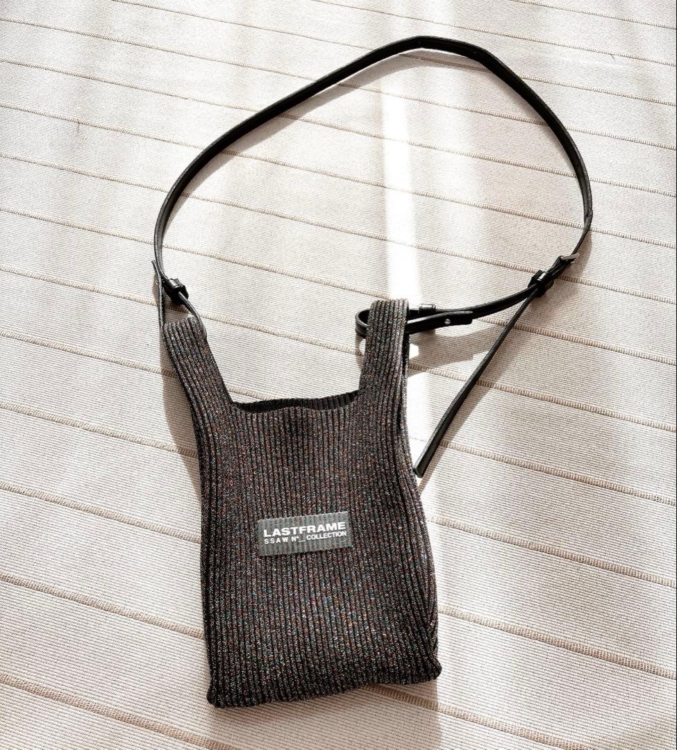 ❣️お値下げ❣️【ラストフレーム】ショルダーバック　サコッシュ　ラメ　黒　完売品