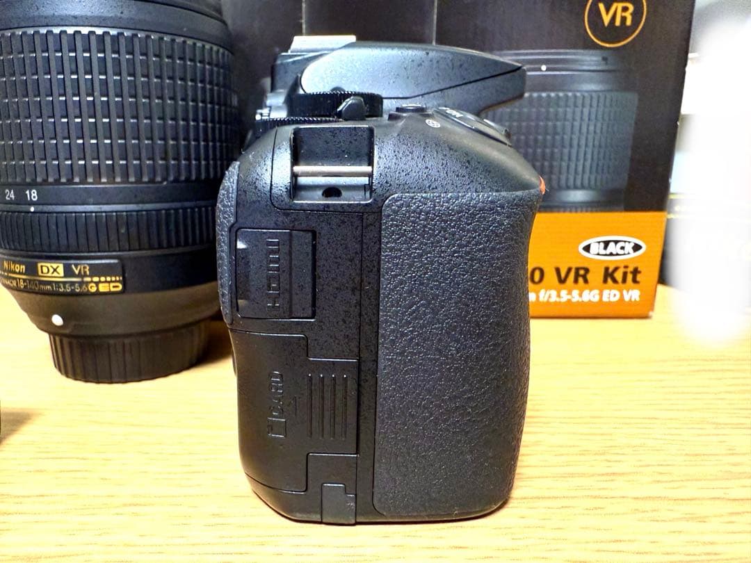 Nikon D5500 18-140 VR Kit 箱あり★