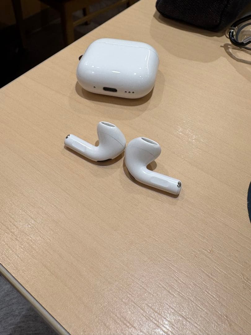 AirPods 4 本体 アクティブノイズキャンセリング