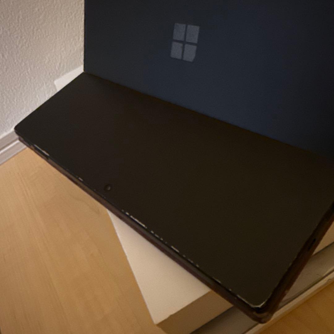 Microsoft Surface Pro 7 + Type Cover付き