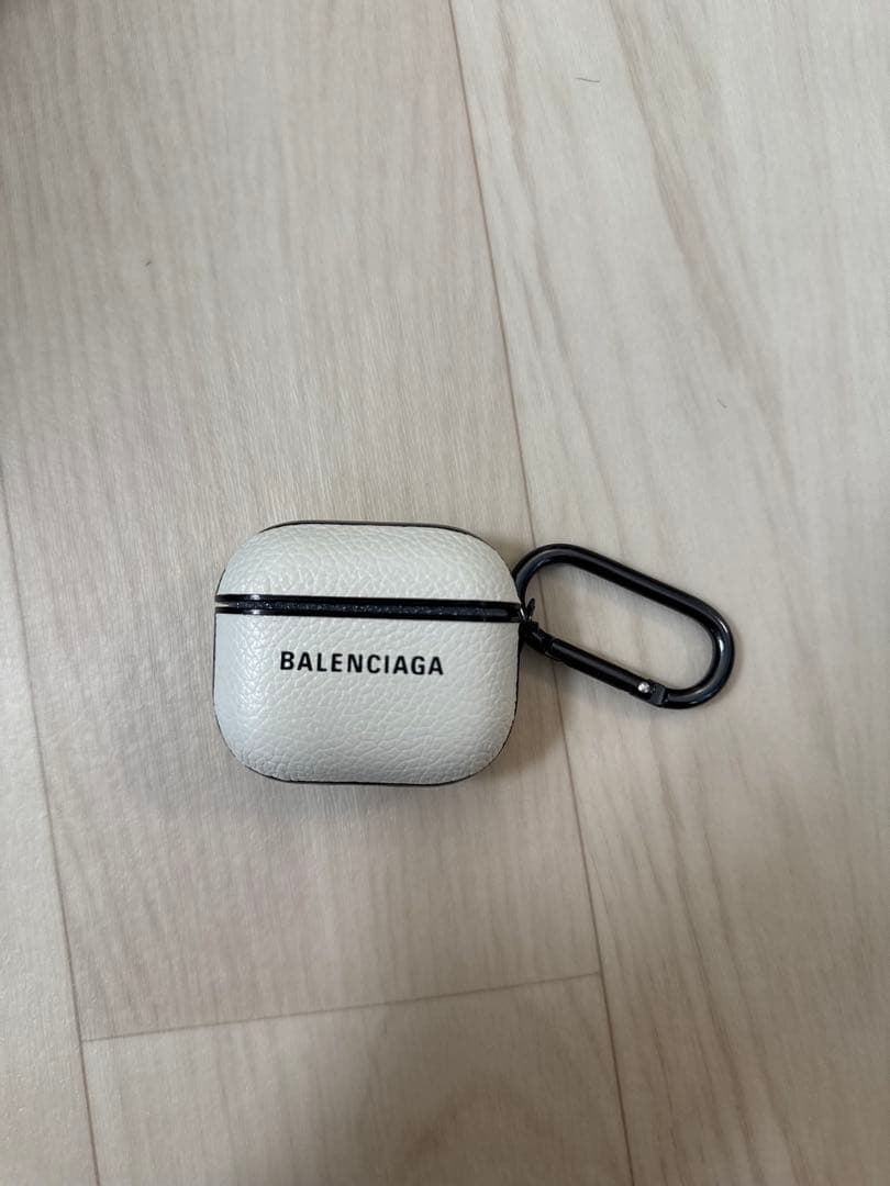 BALENCIAGA バレンシアガ AirPods ケース 第3世代　新品未使用