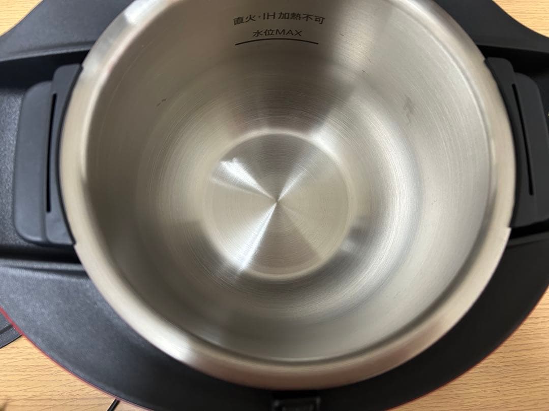 シャープヘルシオ ホットクック 水なし自動調理鍋　KN-HT99A-R