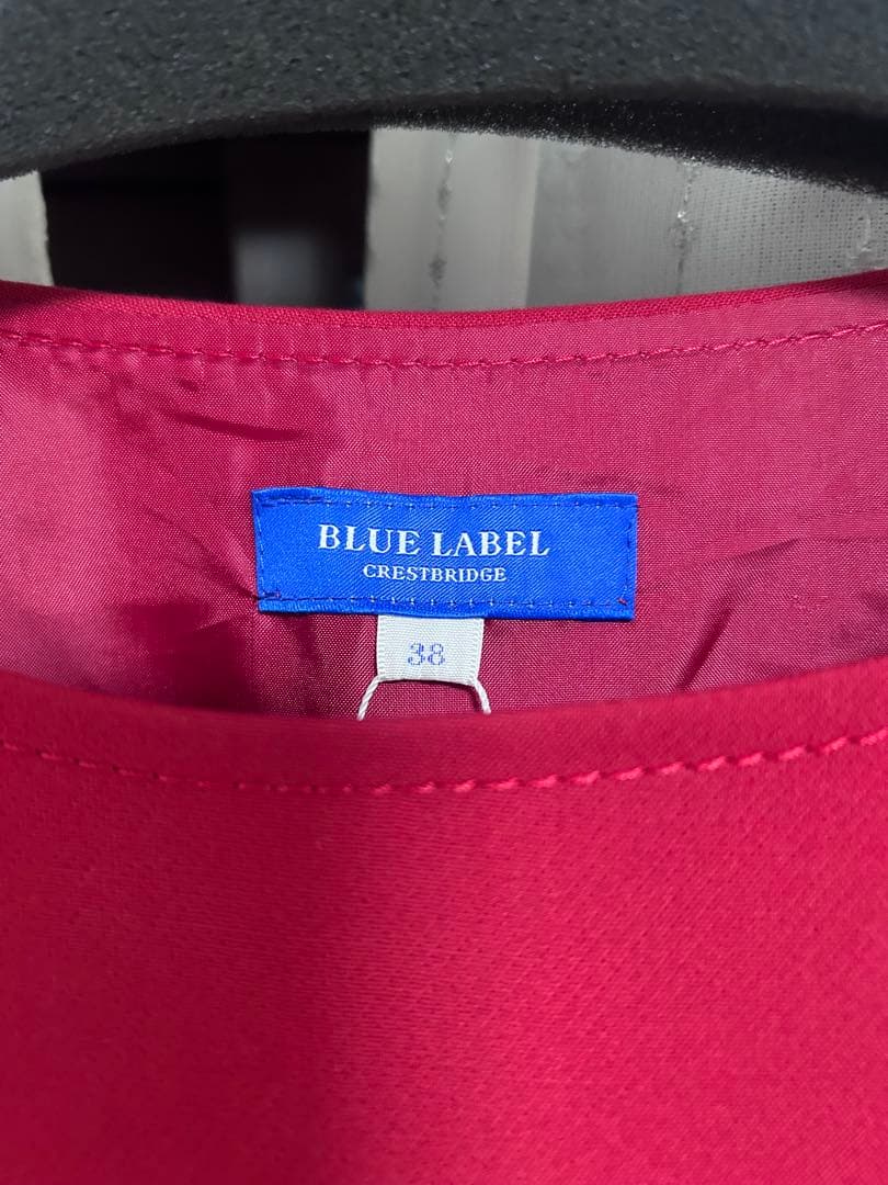 【新品未使用】ブルーレーベル クレストブリッジ ワンピース 赤 M バーバリー
