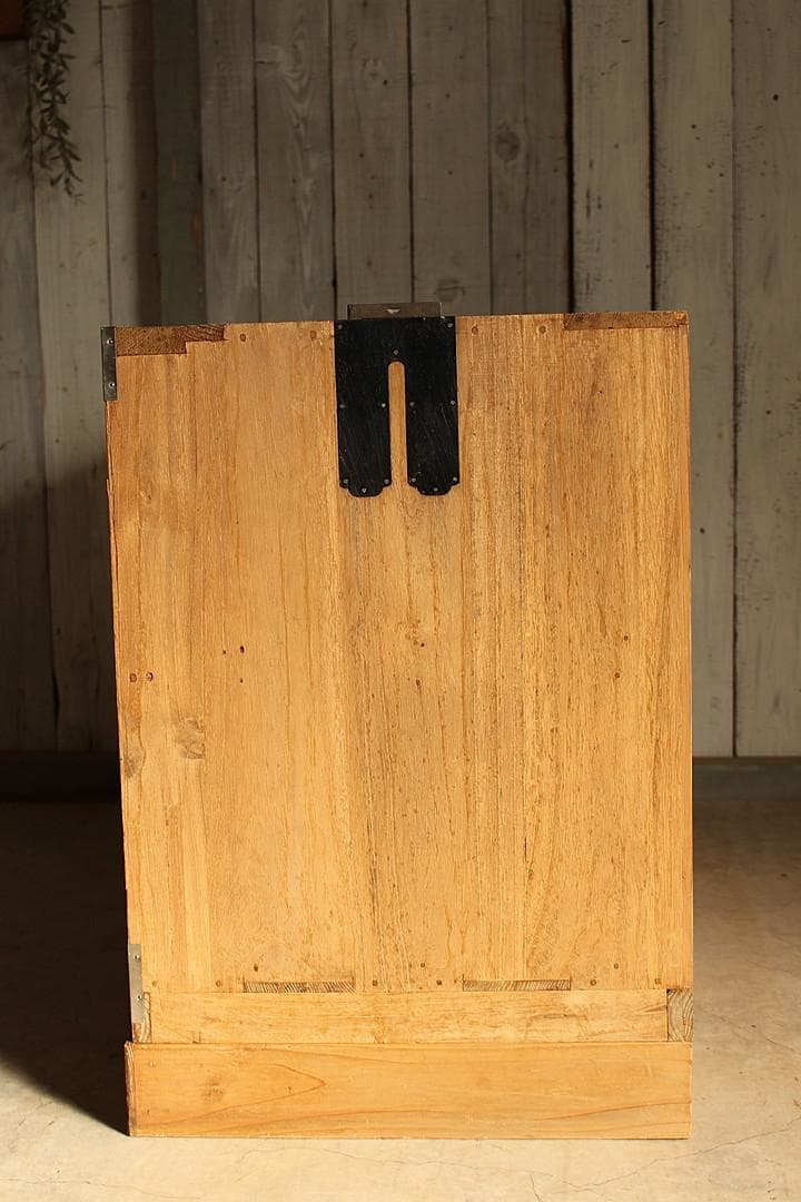 古い木製の引き出し　2段