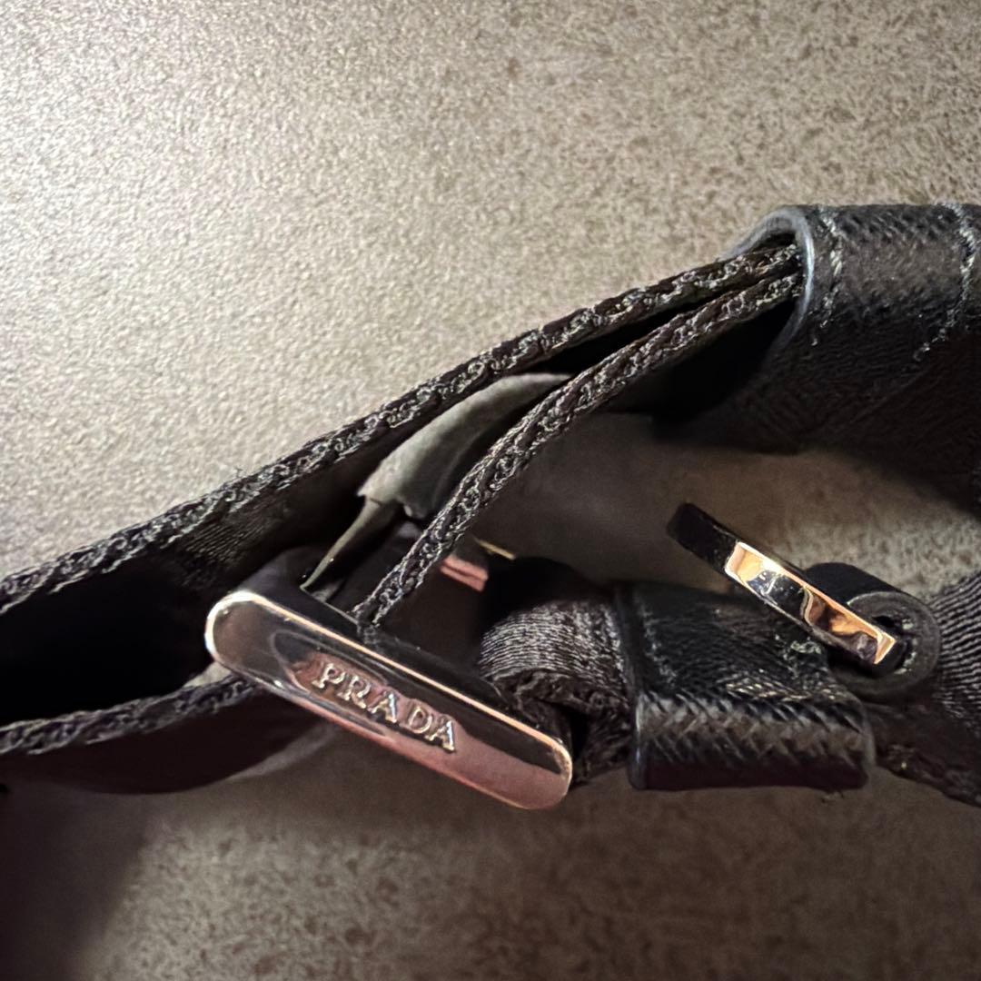 PRADA. Re-Nylon スマートフォンケース