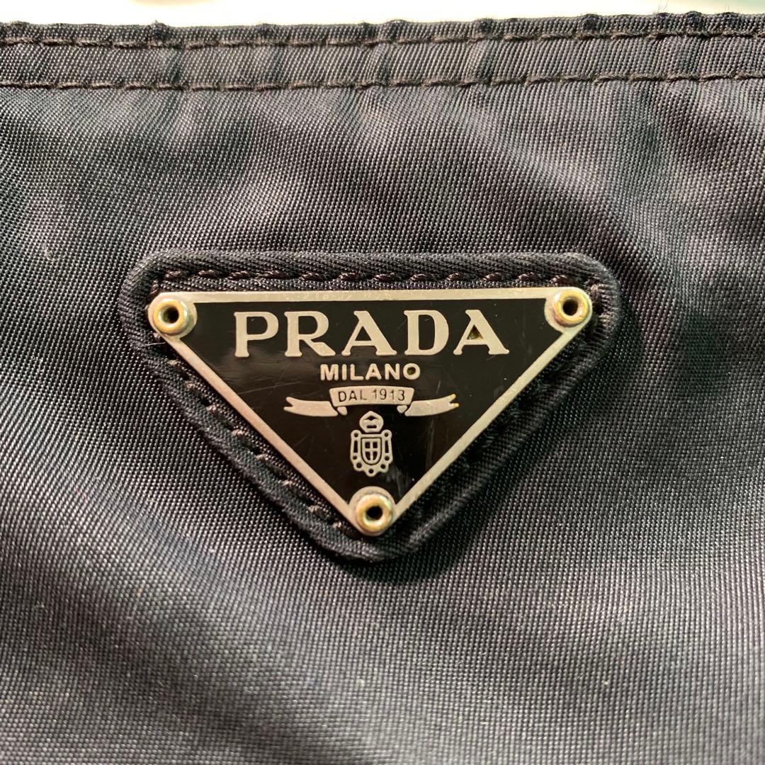 PRADA ブラック ショルダーバッグ 三角プレート リモンタ ナイロン 斜め掛