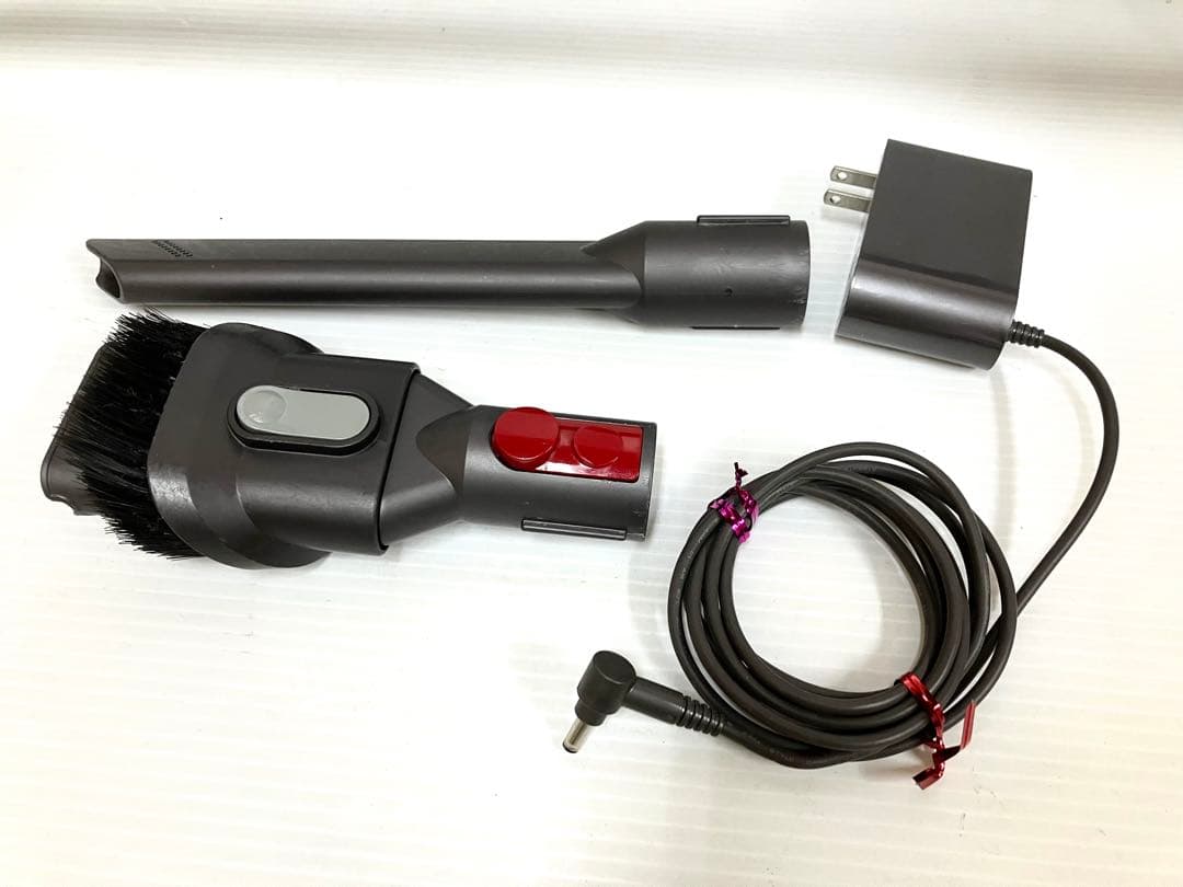 Dyson ダイソン◆Cyclone V10 Fluffy SV12 付属品多数