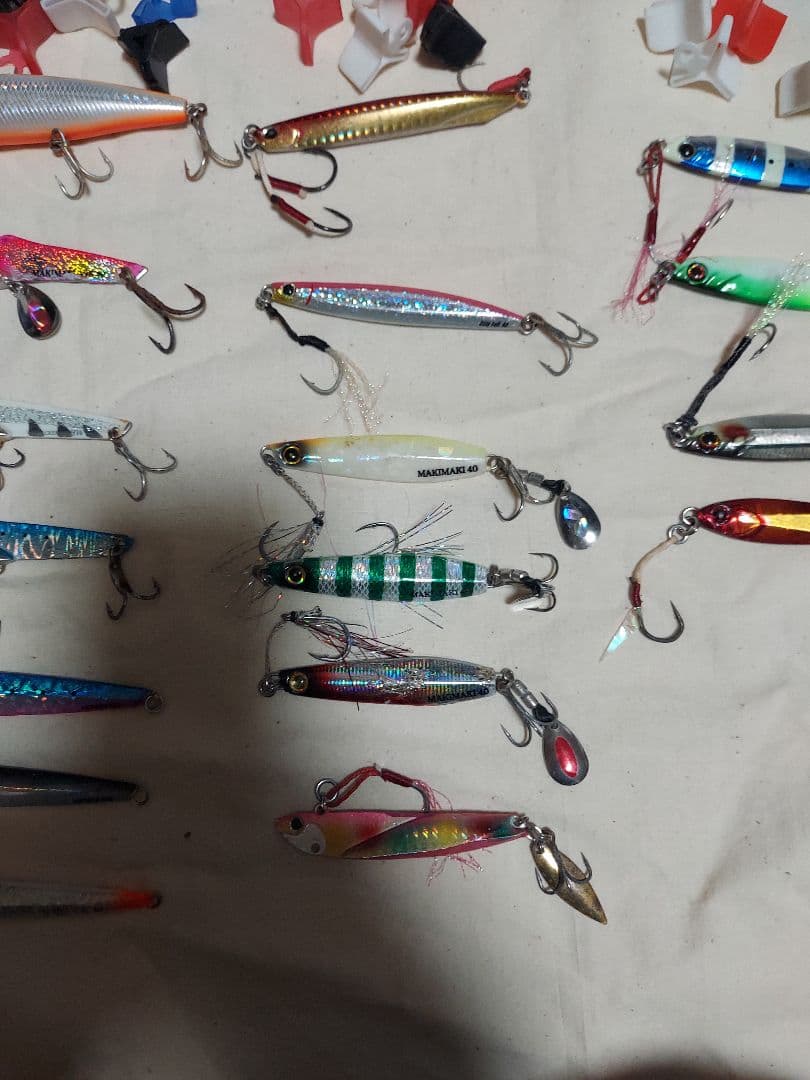 【オリカラ未使用Gコン、マキマキ有】ショアジキメタルジグ、メタルバイブ等計21個