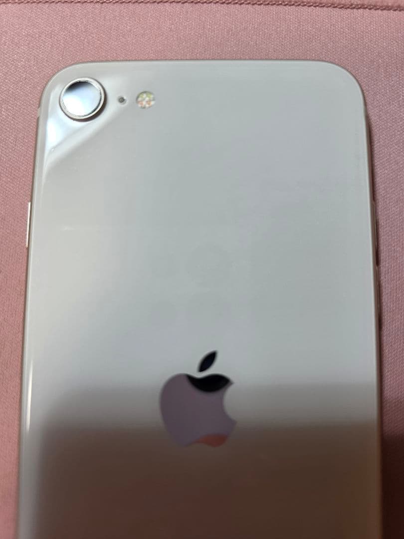 Apple iPhone SE3 64GB SIMフリー ホワイト