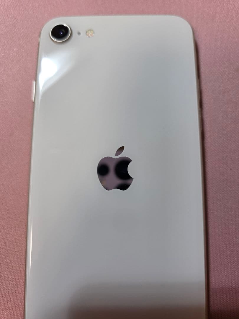 Apple iPhone SE3 64GB SIMフリー ホワイト