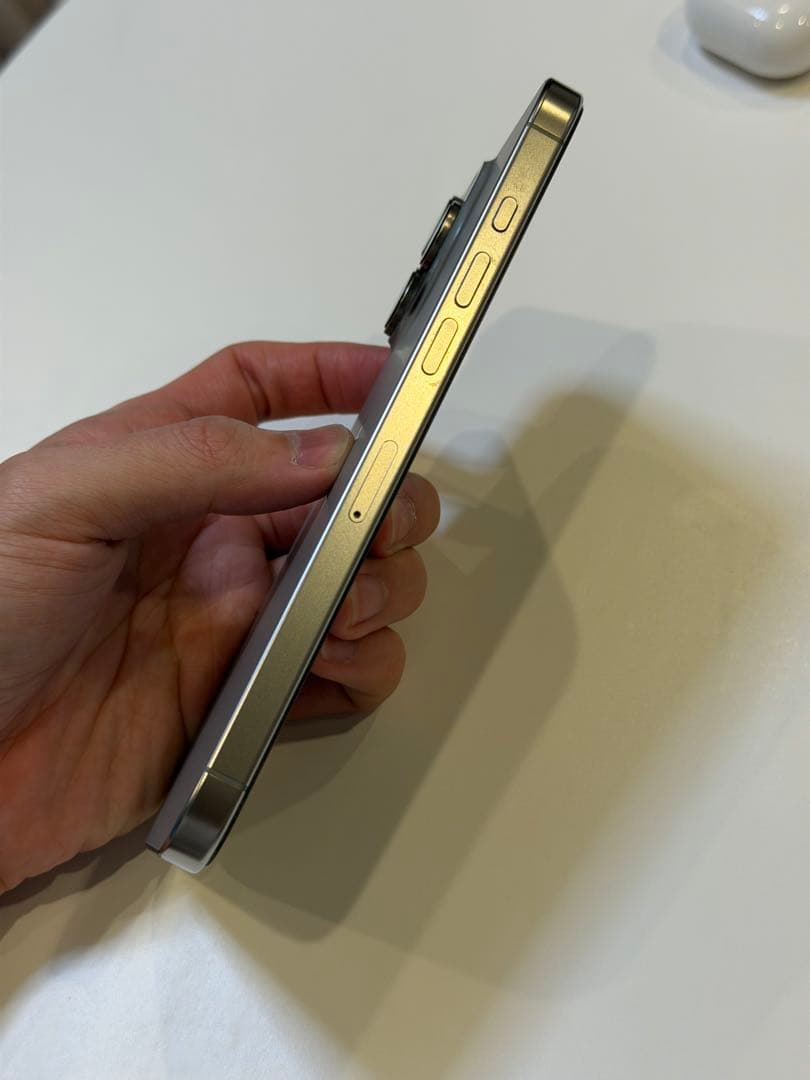 iPhone16promax 256gb ナチュラルチタニウムおまけ