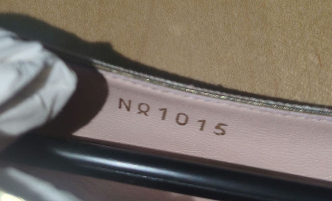 1月24日で一旦停止します。【中古】Louis Vuitton フラットシューズ