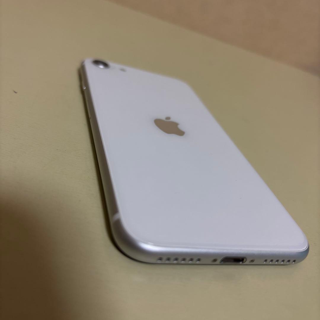 Apple iPhone SE 第2世代 ホワイト 本体 90% SIMフリー