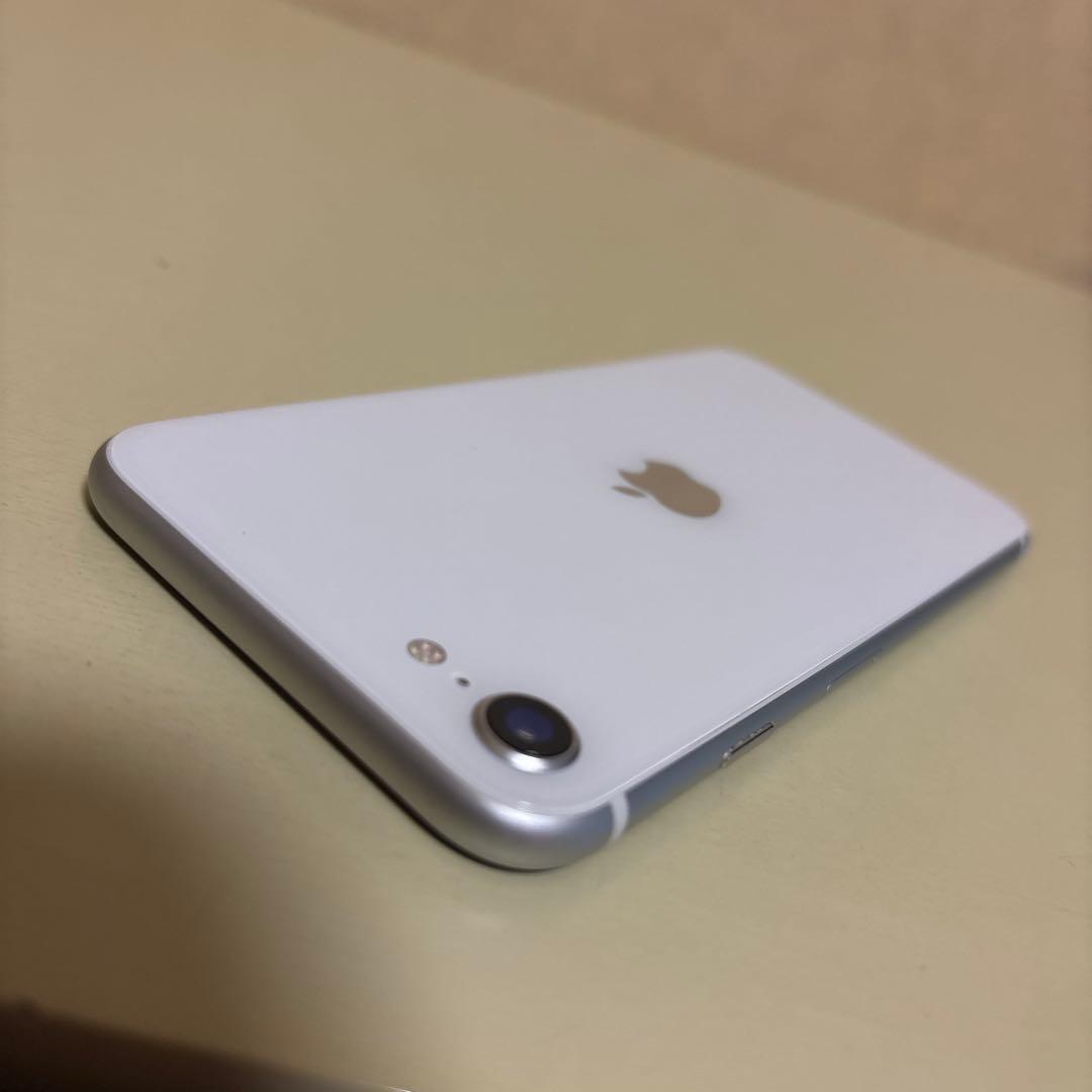 Apple iPhone SE 第2世代 ホワイト 本体 90% SIMフリー