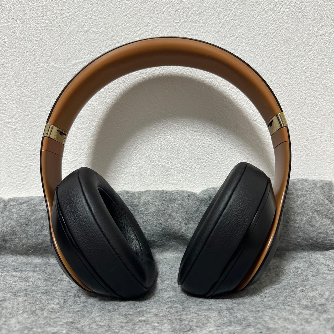 Beats Studio 3 Wireless ブラック/ゴールド