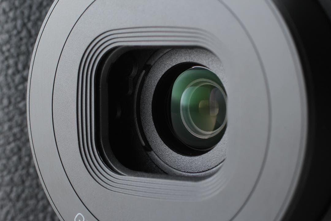 サムレスト付き RICOH GR III コンパクトデジタルカメラ