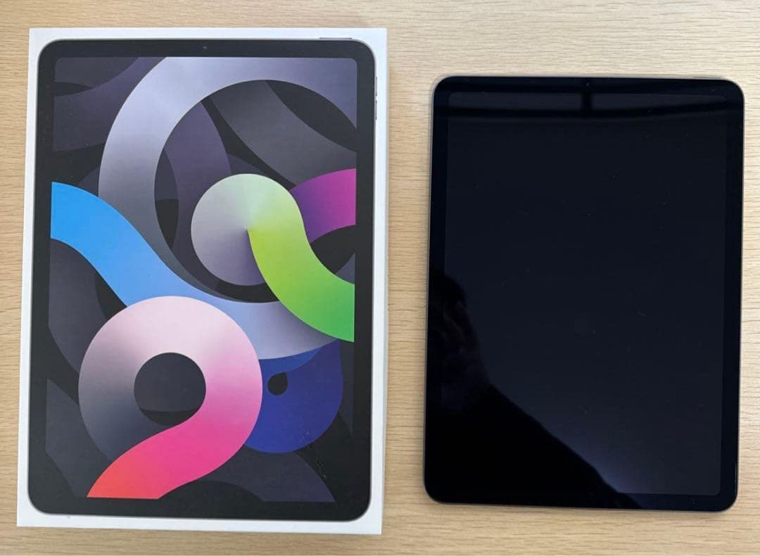 Apple iPad Air(第4世代) Wi-Fi 64GB ケース付き