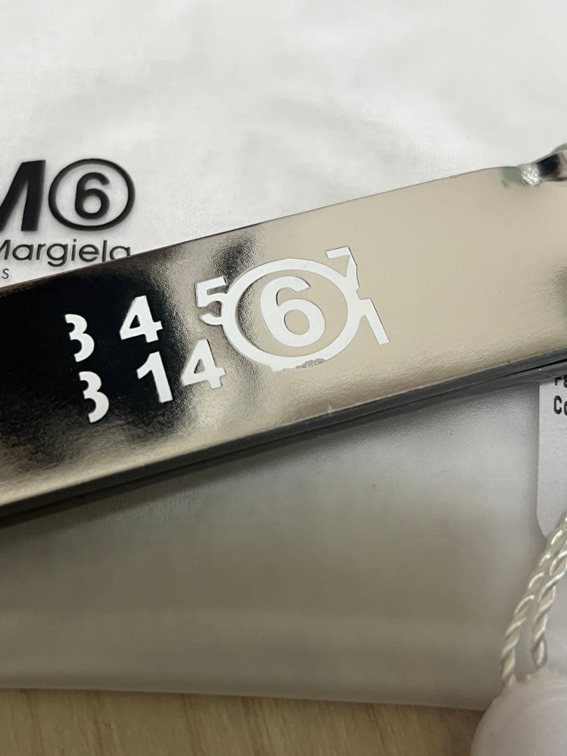 MM6 メゾンマルジェラ キーリング キーホルダー