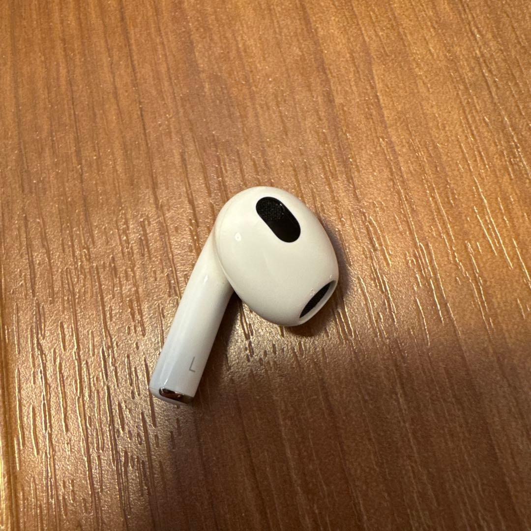 ｟純正｠AirPods【3世代】本体 ホワイト 充電ケース、箱付き