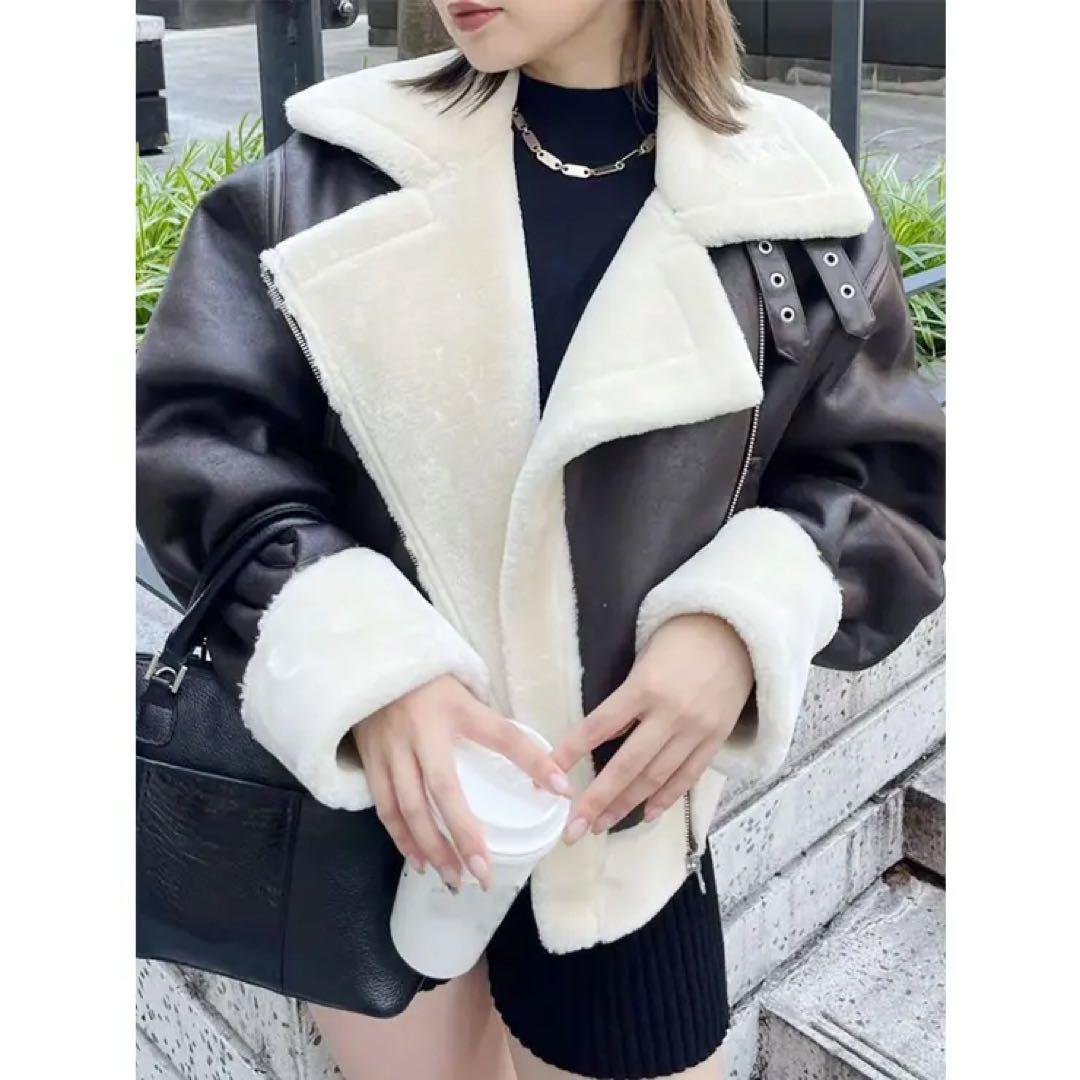 限定！割引！早い者勝ちです。MURUAショートエアリーフェイクムートンジャケット