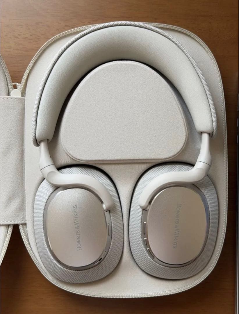 Bowers & Wilkins PX7 S3 ワイヤレスヘッドホン　ホワイト